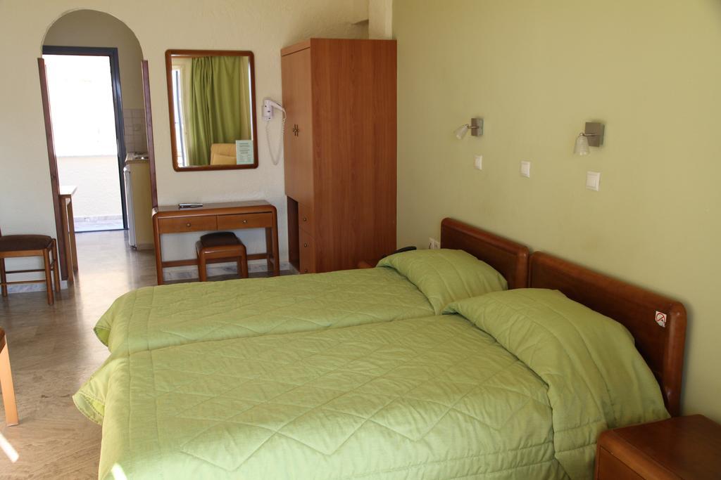 Hotel Philoxenia Μασούρι Δωμάτιο φωτογραφία