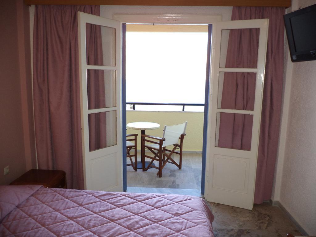 Hotel Philoxenia Μασούρι Δωμάτιο φωτογραφία