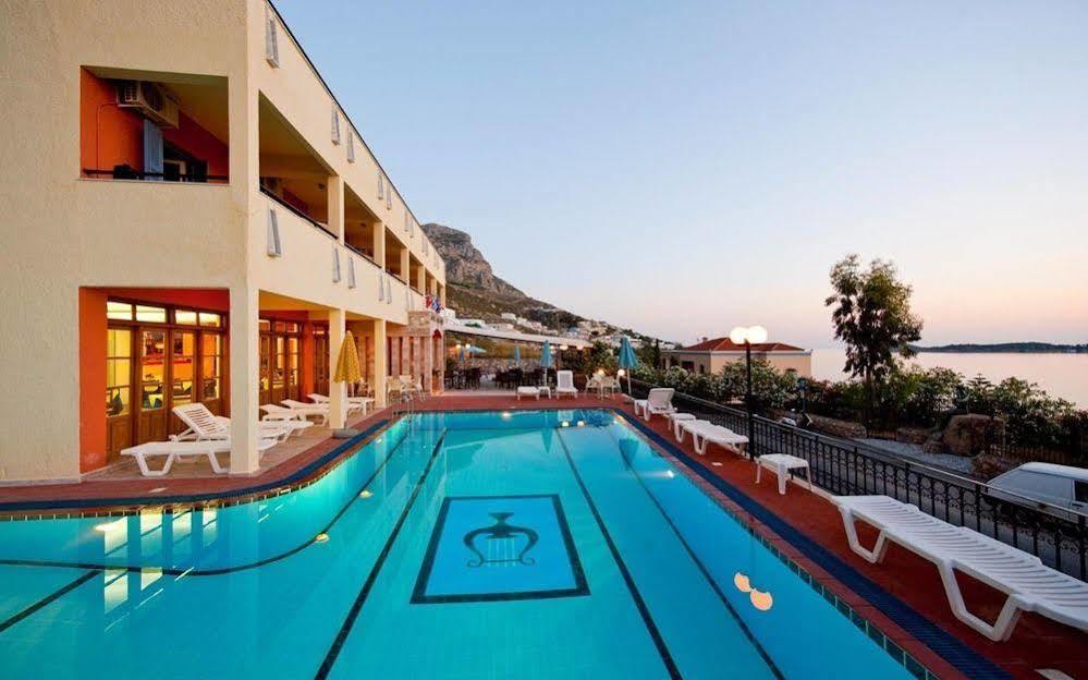 Hotel Philoxenia Μασούρι Εξωτερικό φωτογραφία